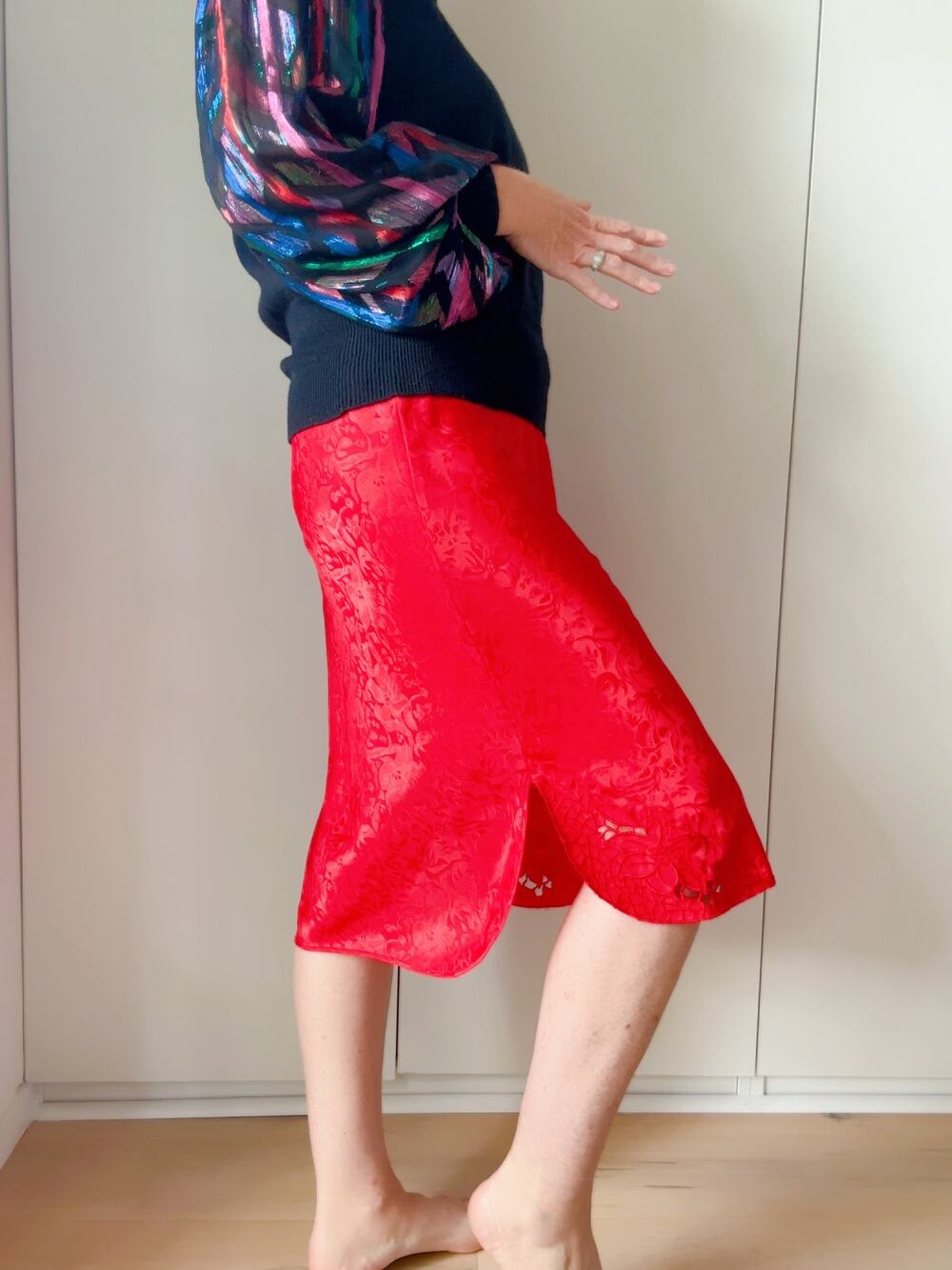 VTG 80s Sateen Slip Skirt Red Size Medium Sexy Lingerie Vampy Pin up